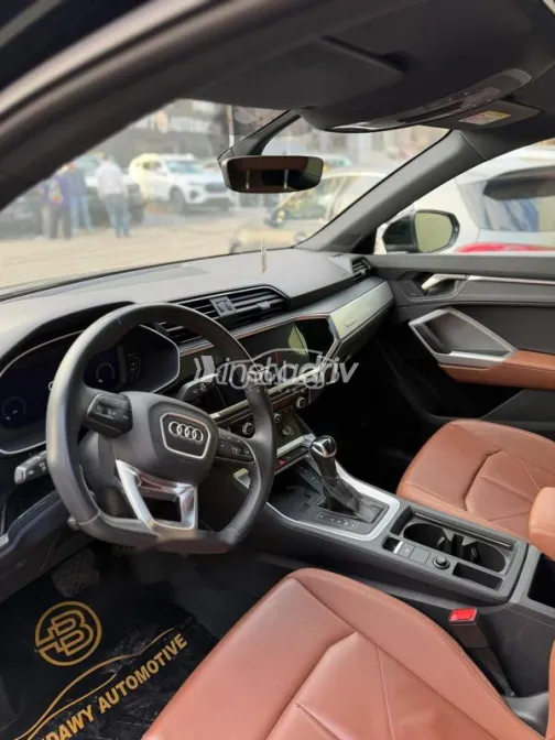 Audi Q3 2024 Black Used for Sale - 7