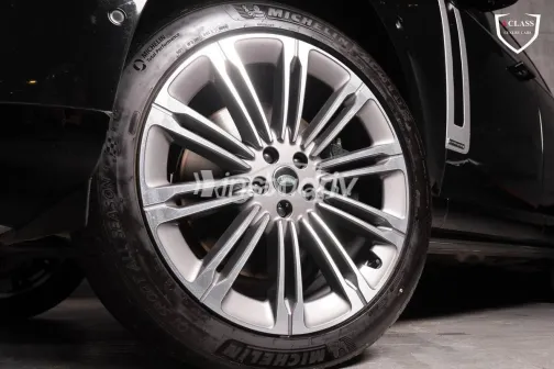 لاند روفر رنج روفر فوج 2023 أسود مستعملة للبيع - 5