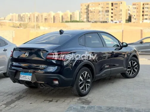 سيتروين C4X 2026 أزرق غامق مستعملة للبيع - 5