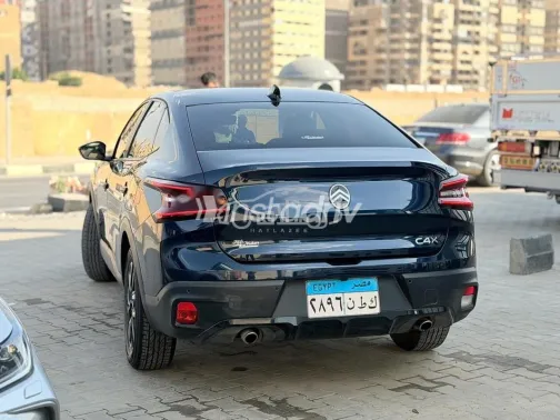 سيتروين C4X 2026 أزرق غامق مستعملة للبيع - 6