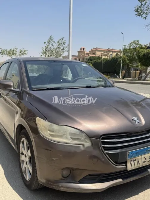 Peugeot 301 2015 Brown Used for Sale - 1