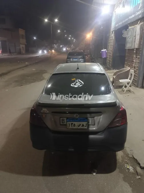 Nissan Sunny 2015 Bronze Used for Sale - 2