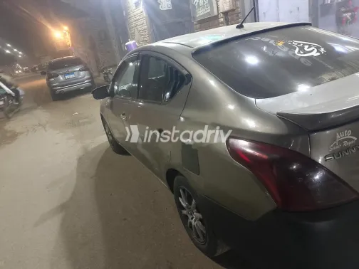 Nissan Sunny 2015 Bronze Used for Sale - 5
