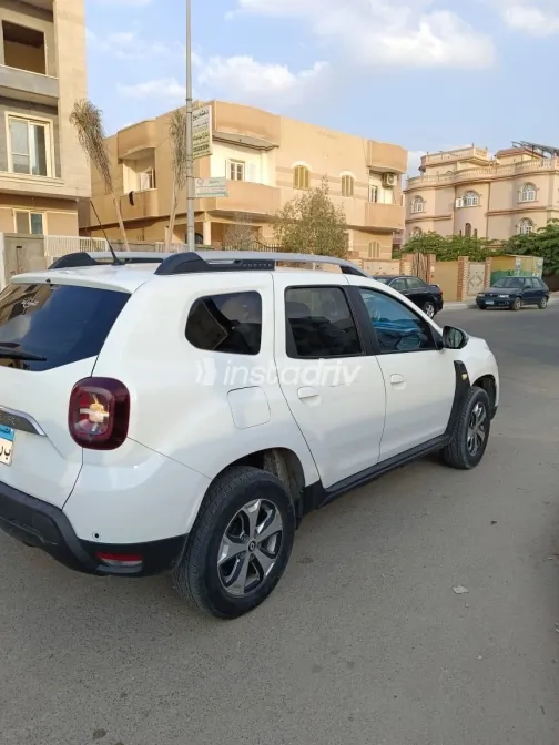 رينو داستر 2021 أبيض مستعملة للبيع - 3