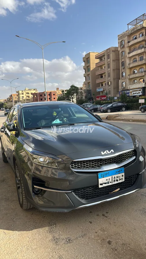 كيا اكسيد 2022 أبيض مستعملة للبيع - 1