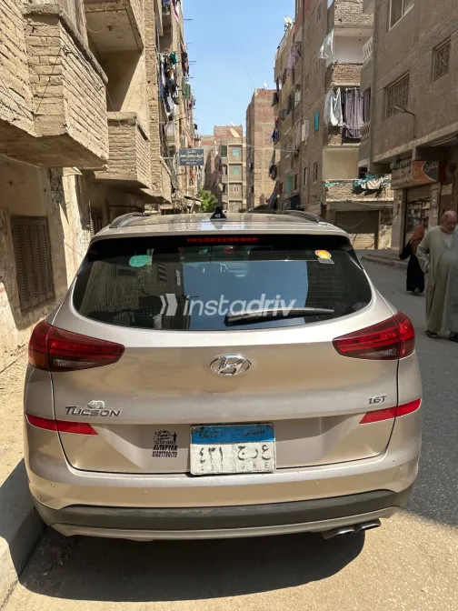 Hyundai Tucson 2020 White Used for Sale - 4
