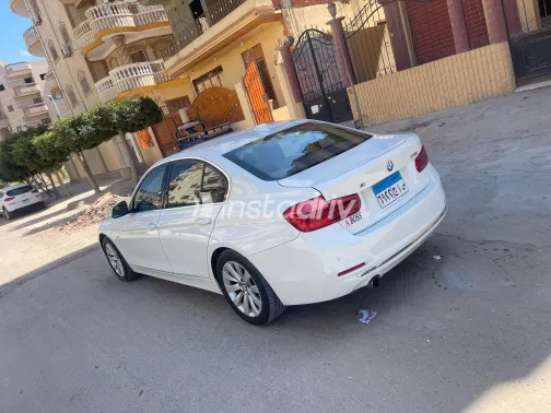 بي ام دبليو 318 2017 أبيض مستعملة للبيع - 2