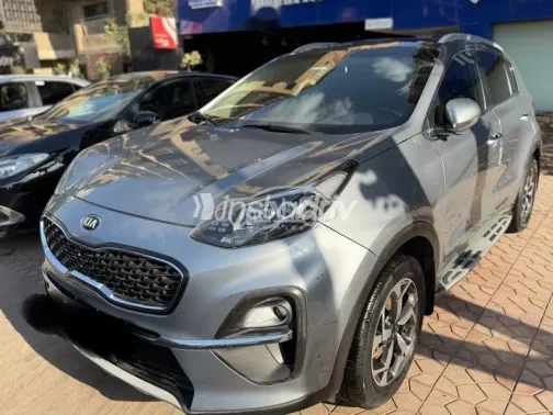 Kia Sportage 2021 Silver Used for Sale - 1