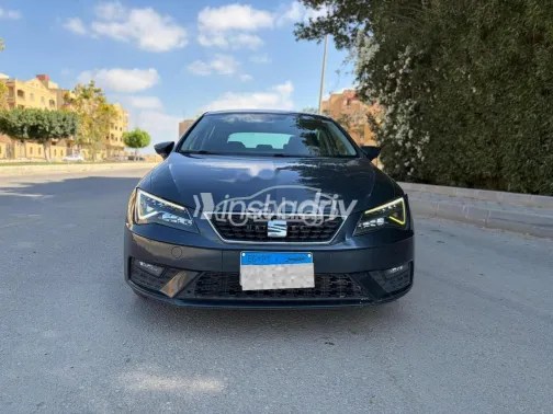 سيات ليون 2019 أبيض مستعملة للبيع - 2
