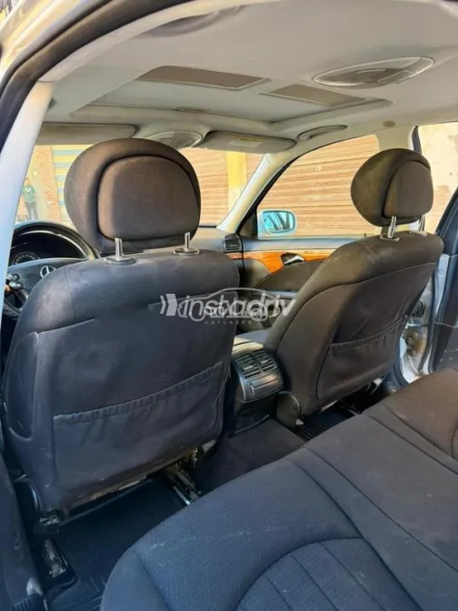 Mercedes E 200 2007 Silver Used for Sale - 6
