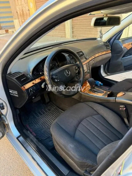 Mercedes E 200 2007 Silver Used for Sale - 8