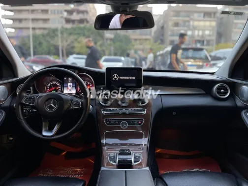 مرسيدس C 180 2018 أسود مستعملة للبيع - 10