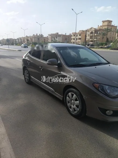 هيونداي إلنترا اتش دى 2019 أبيض مستعملة للبيع - 4