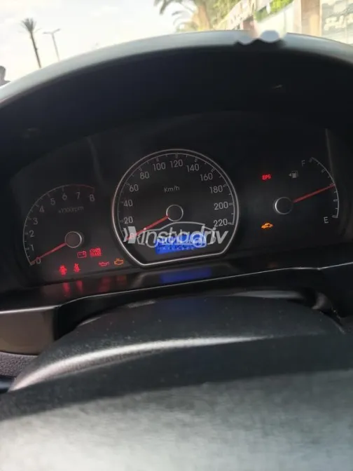 هيونداي إلنترا اتش دى 2019 أبيض مستعملة للبيع - 10