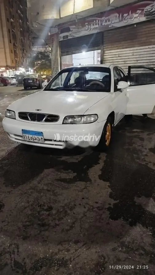Daewoo Nubira 1 1997 White Used for Sale - 2
