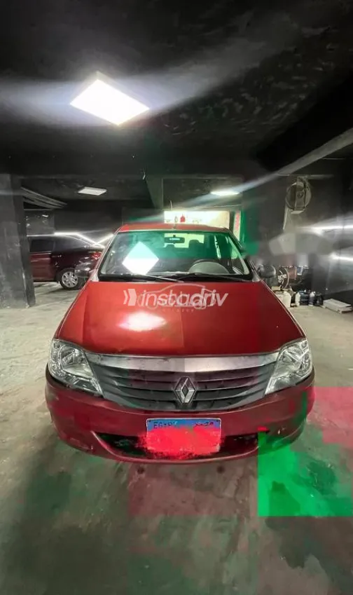 Renault Logan 2010 Red Used for Sale - 3