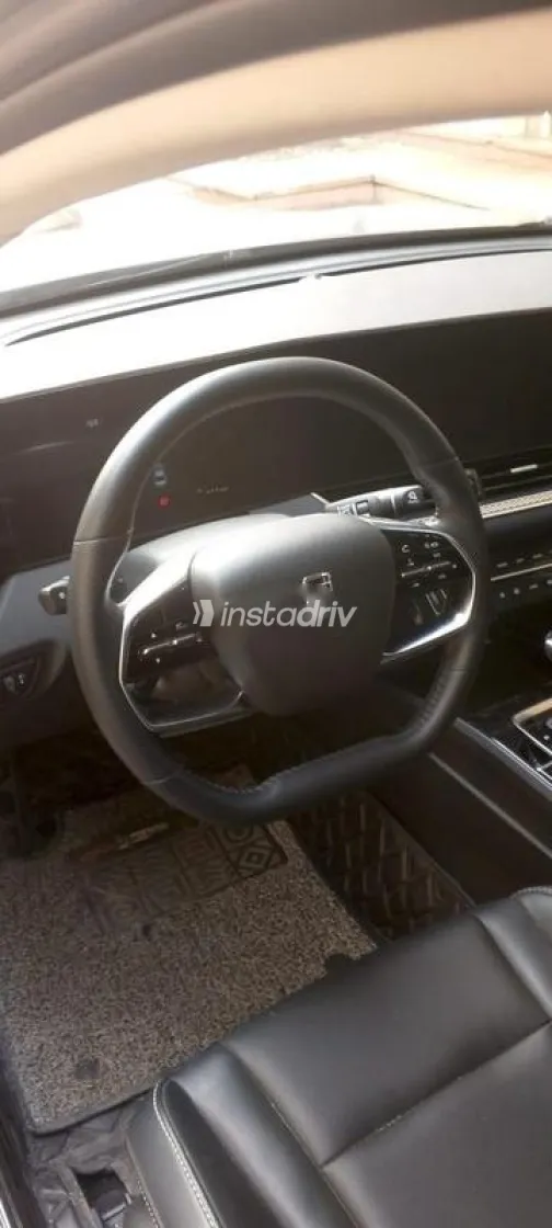 بيستون B70 2024 أبيض مستعملة للبيع - 2