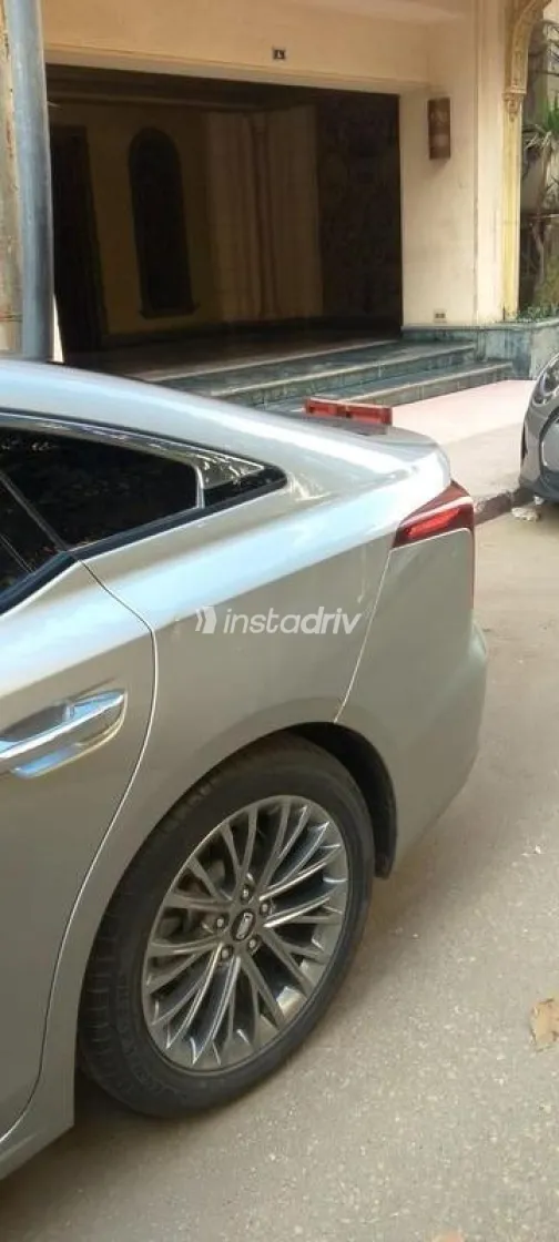 بيستون B70 2024 أبيض مستعملة للبيع - 4