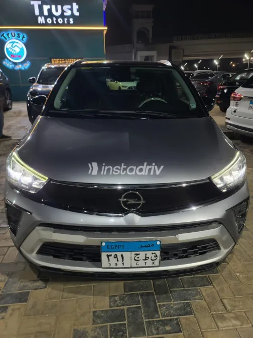 Opel Crossland 2021 White Used for Sale - 9