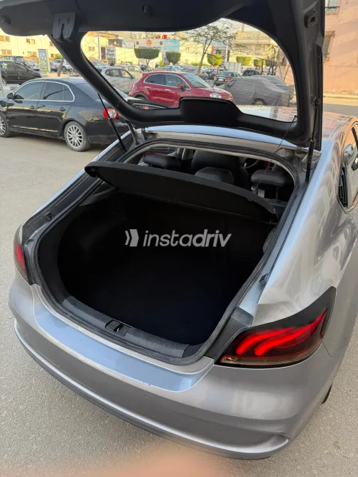 ام جى 6 2020 أبيض مستعملة للبيع - 1