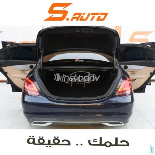Mercedes C 180 2020 Black Used for Sale - 4