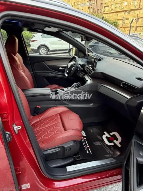 Peugeot 3008 2022 Red Used for Sale - 10