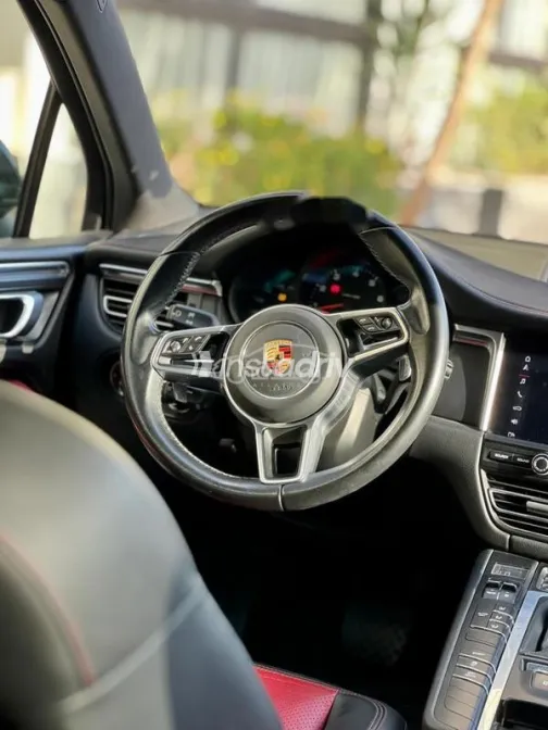 Porsche Macan 2021 Black Used for Sale - 4