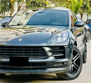 Porsche Macan 2021 Black Used for Sale