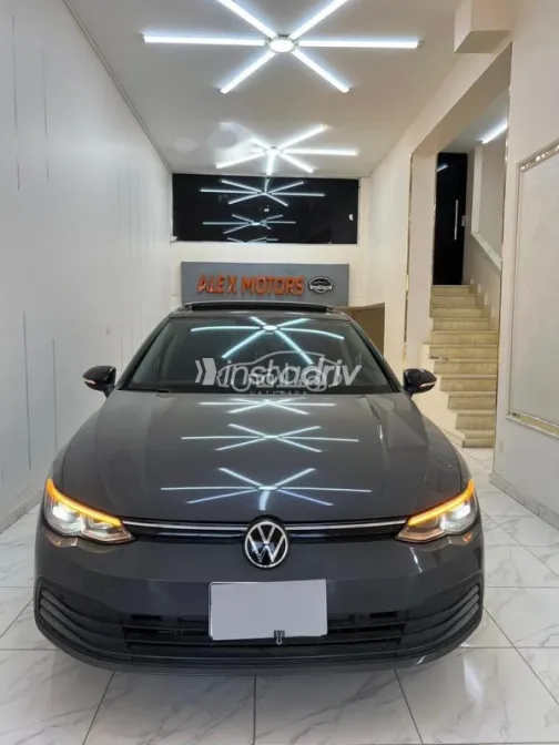 فولكس فاغن جولف 6 2023 رمادي مستعملة للبيع - 2