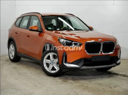 بي ام دبليو X1 2024 برتقالي مستعملة للبيع - 1