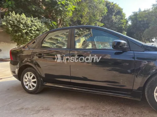 Ford Focus 2009 Black Used for Sale - 4