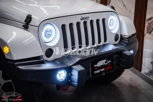 Jeep Wrangler 2013 White Used for Sale - 3
