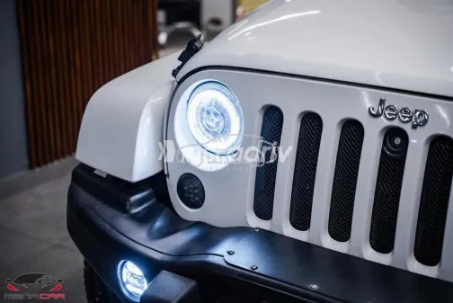 Jeep Wrangler 2013 White Used for Sale - 4