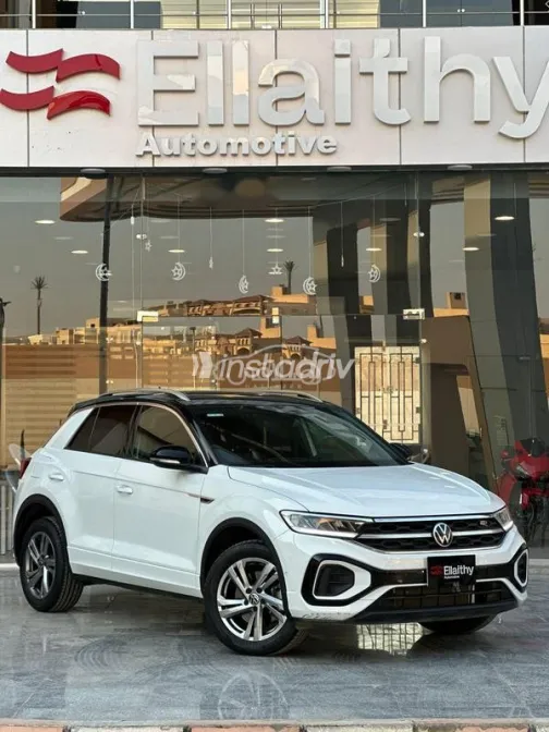 Volkswagen T-Roc 2024 White Used for Sale - 2