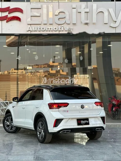 Volkswagen T-Roc 2024 White Used for Sale - 4