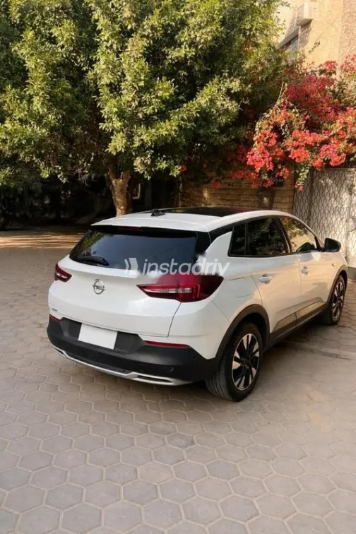 Opel Grandland 2021 White Used for Sale - 4