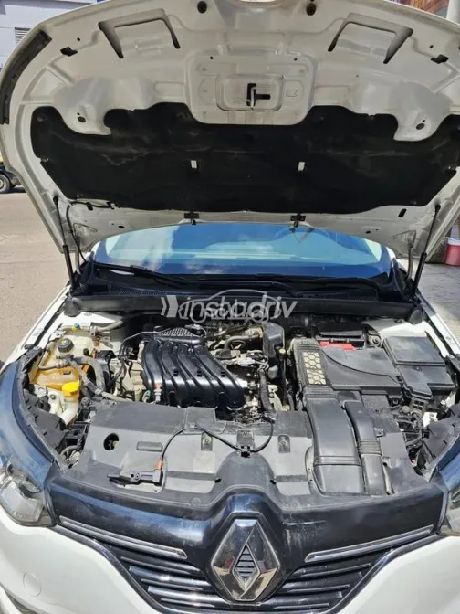 Renault Megane 2019 White Used for Sale - 2