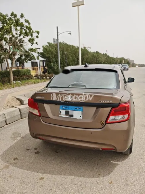 Suzuki Swift Dzire 2021 White Used for Sale - 3