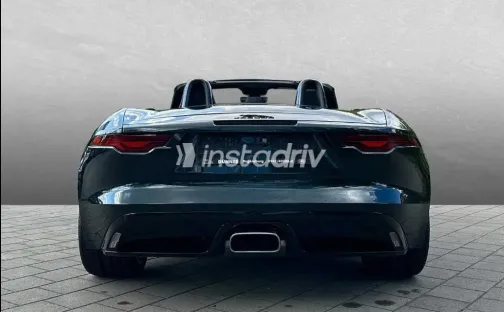 جاكوار ف تيب 2025 أبيض مستعملة للبيع - 2