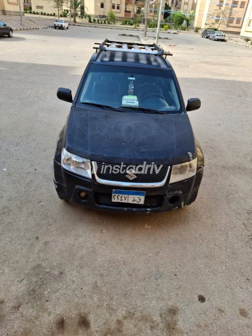 Suzuki Grand vitara 2006 White Used for Sale - 6