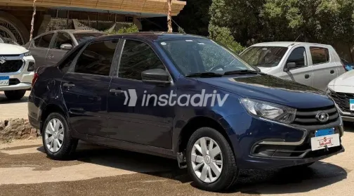 لادا جرانتا 2021 أزرق غامق مستعملة للبيع - 8