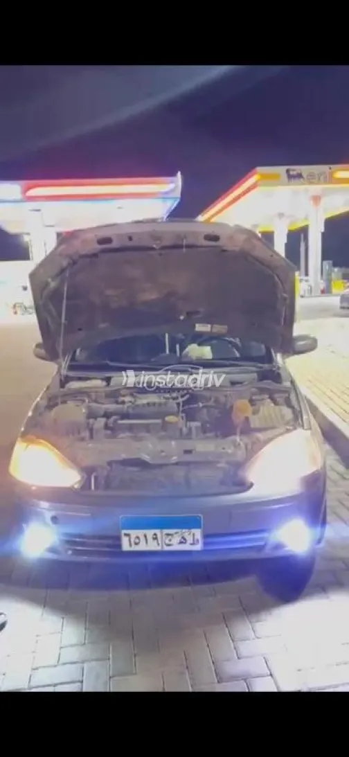 اوبل كورسا 2005 أبيض مستعملة للبيع - 6