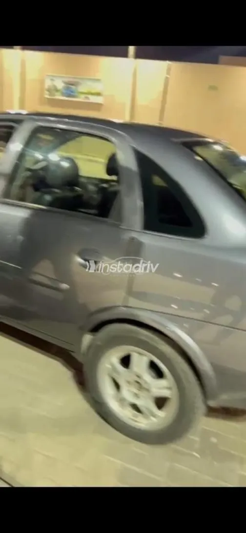 اوبل كورسا 2005 أبيض مستعملة للبيع - 10