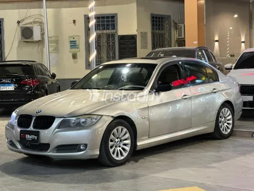 BMW 320 2010 Gold Used for Sale - 3