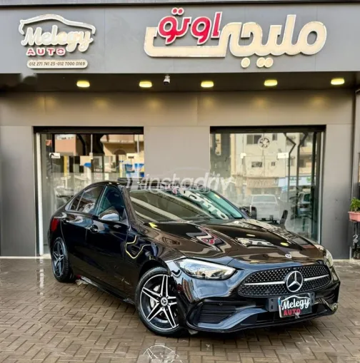 مرسيدس C 200 2023 أسود مستعملة للبيع - 3
