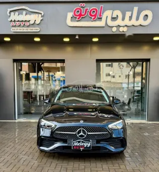 مرسيدس C 200 2023 أسود مستعملة للبيع