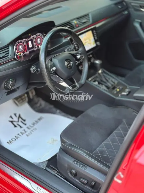 سكودا سوبيرب 2021 أحمر مستعملة للبيع - 9