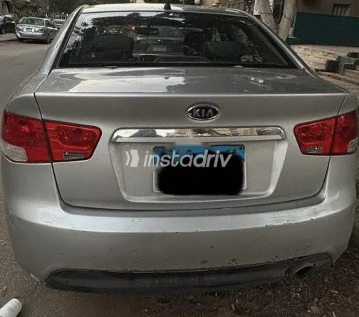 Kia Cerato 2011 Silver Used for Sale - 2