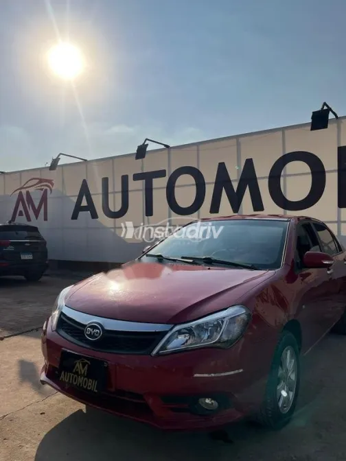 بى واى دى‬ F3 2022 أحمر غامق مستعملة للبيع - 2