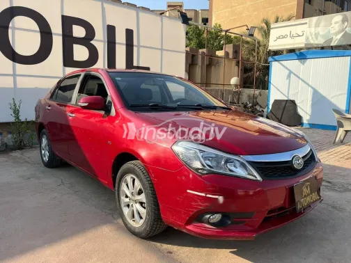 بى واى دى‬ F3 2022 أحمر غامق مستعملة للبيع - 4